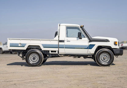 79 Series Single Cab Decal Body Stripe Kit (Townsville)